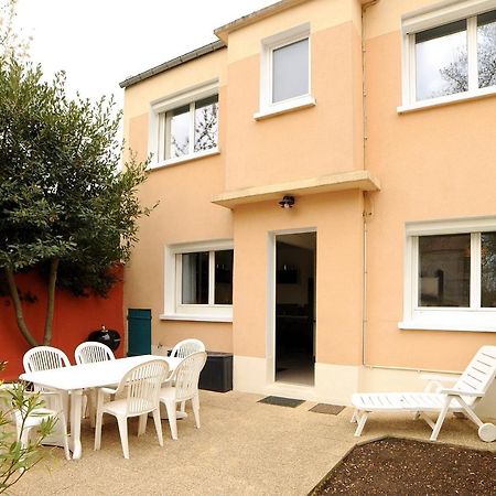 Le Saint Brice Villa Chartres Bagian luar foto