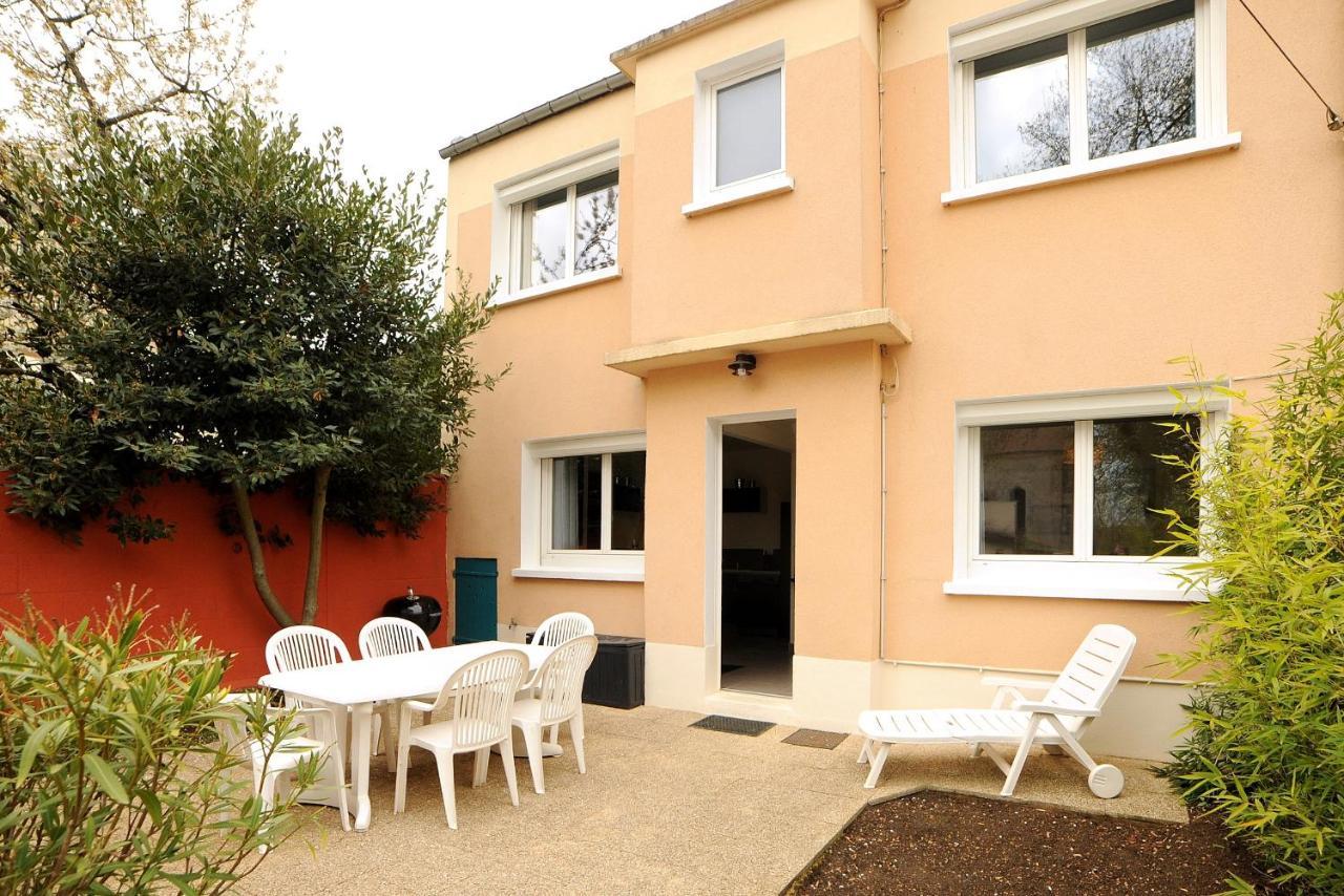 Le Saint Brice Villa Chartres Bagian luar foto
